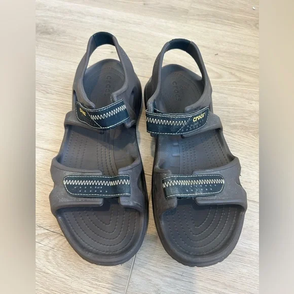 Black Men’s Strap Rubber Hiking Iconic Crocs Comfort Sandals Size 12 - Picture 2 of 11